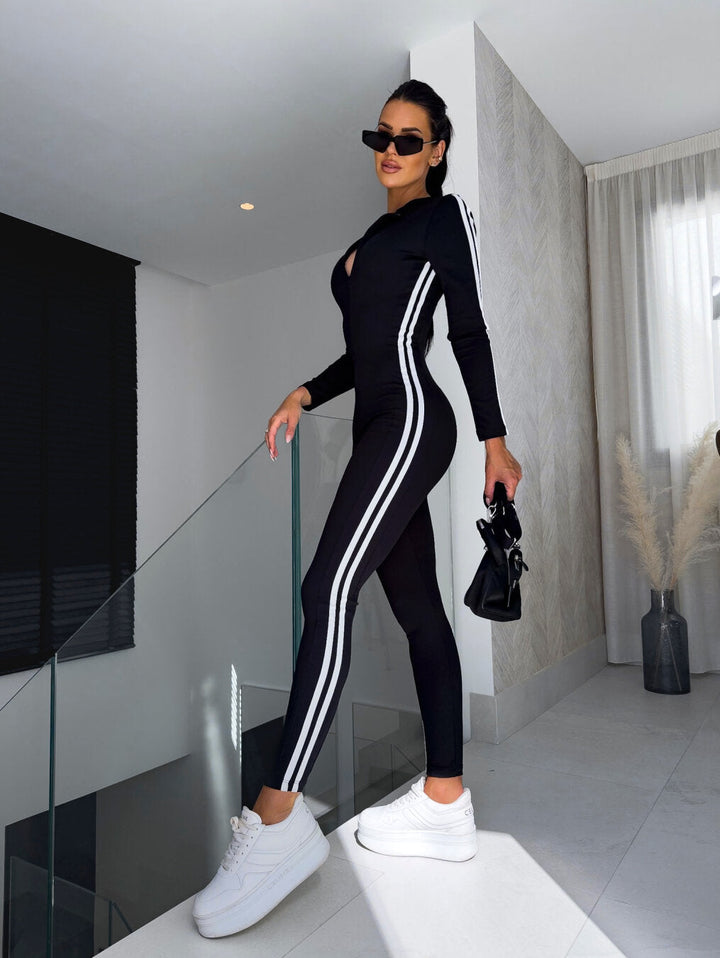 Women's Elegant Striped Sweater & Joggers Tracksuit Set | Ideal for Autumn/Winter