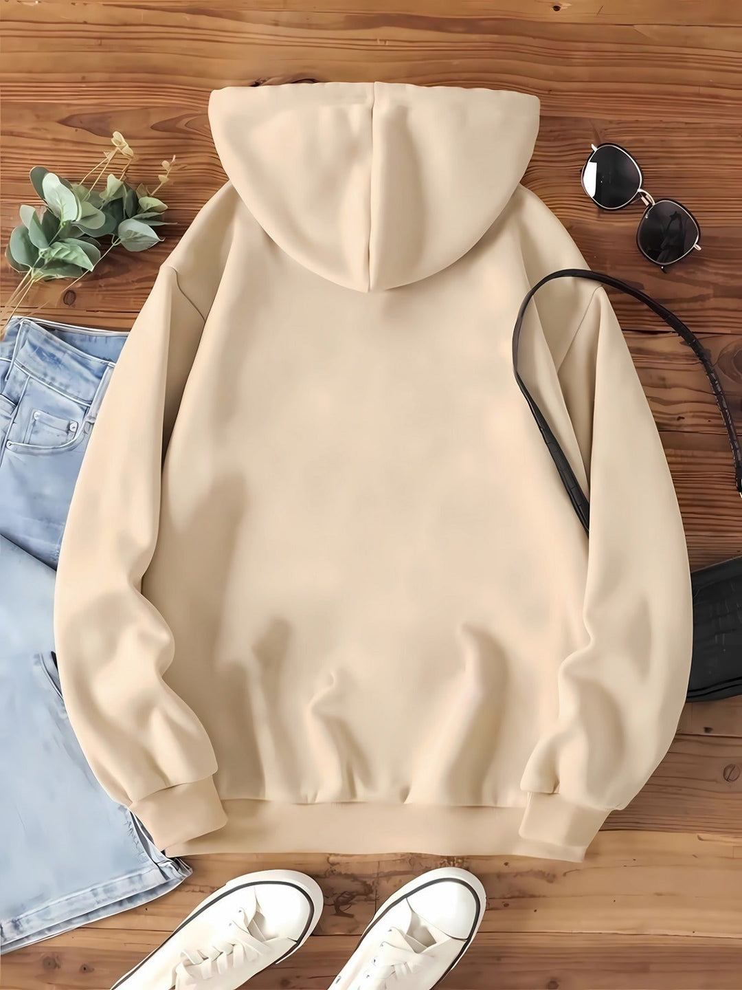 Elegant Sweat Pullover Hoodie with Cat Print and Hood for Women | Perfect for Casual Days