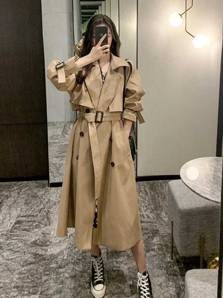 Women's Elegant Long Trenchcoat with Adjustable Belt and Puff Sleeves | Ideal for Autumn/Winter