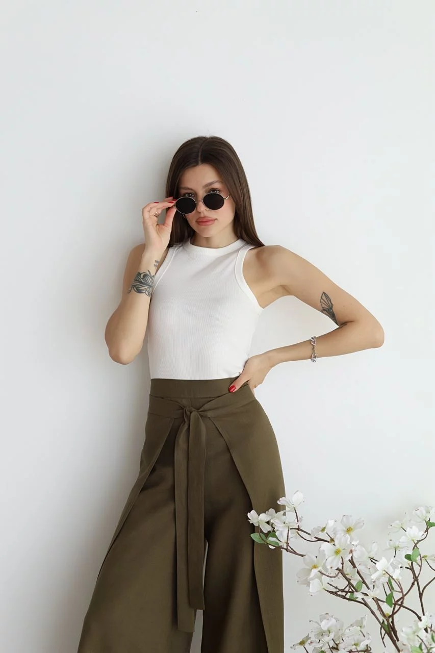 Rosetta - Wide Crop Linen Trousers