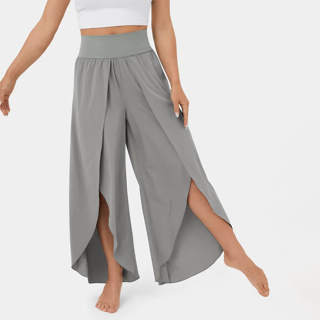 India - Women's Flare Trousers - Chic - High-Quality Fabric - Perfect for Casual Days