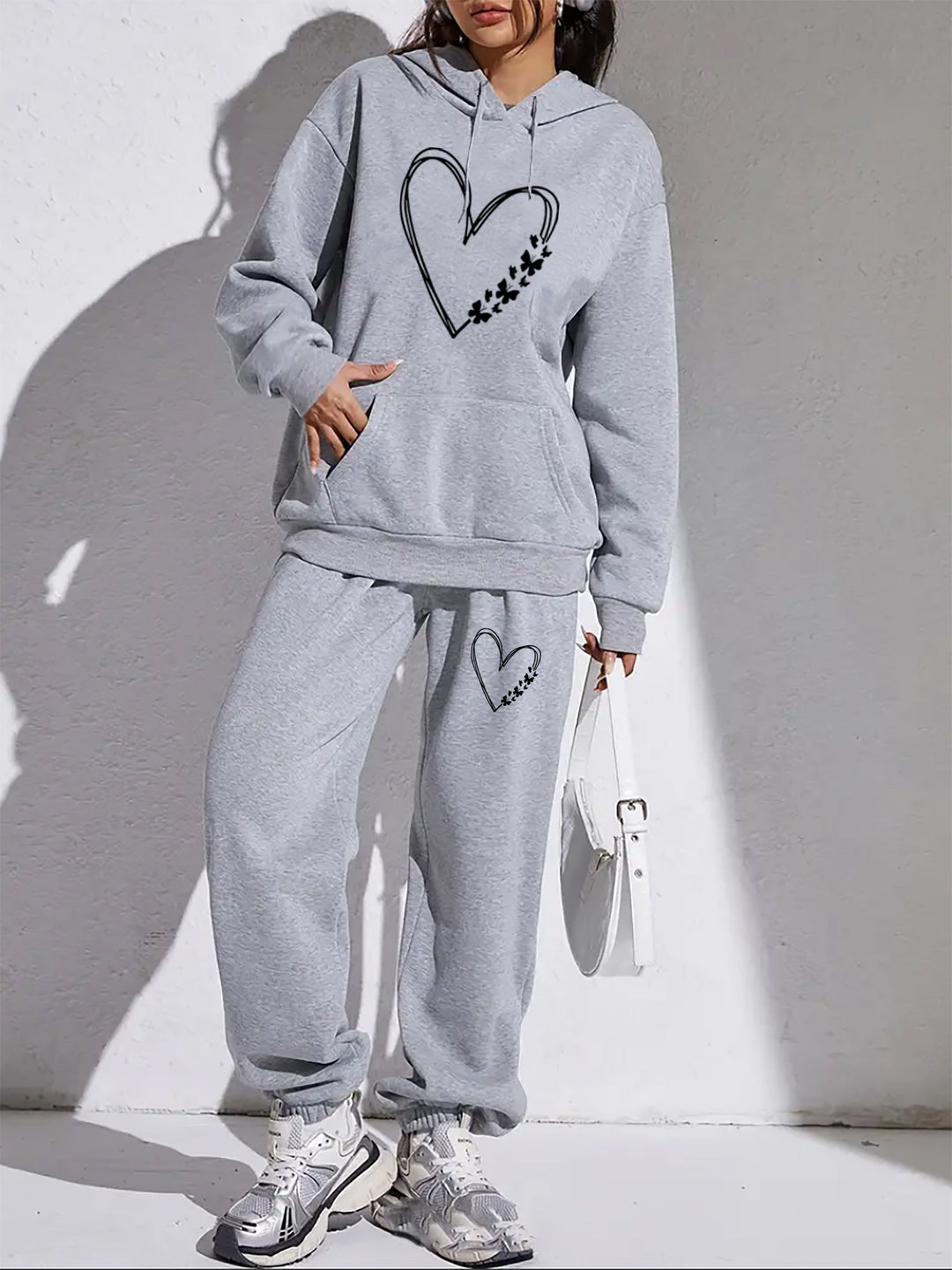 Women's Trendy Hoodie & Joggers Tracksuit Set 'Love' | Ideal for Autumn/Winter