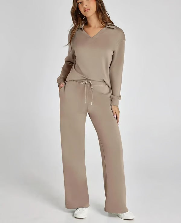 Women's Two-Piece Set V-Neck Sport Sweatshirt and Elastic Waist Wide-Leg Trousers | Ideal for Autumn/Winter